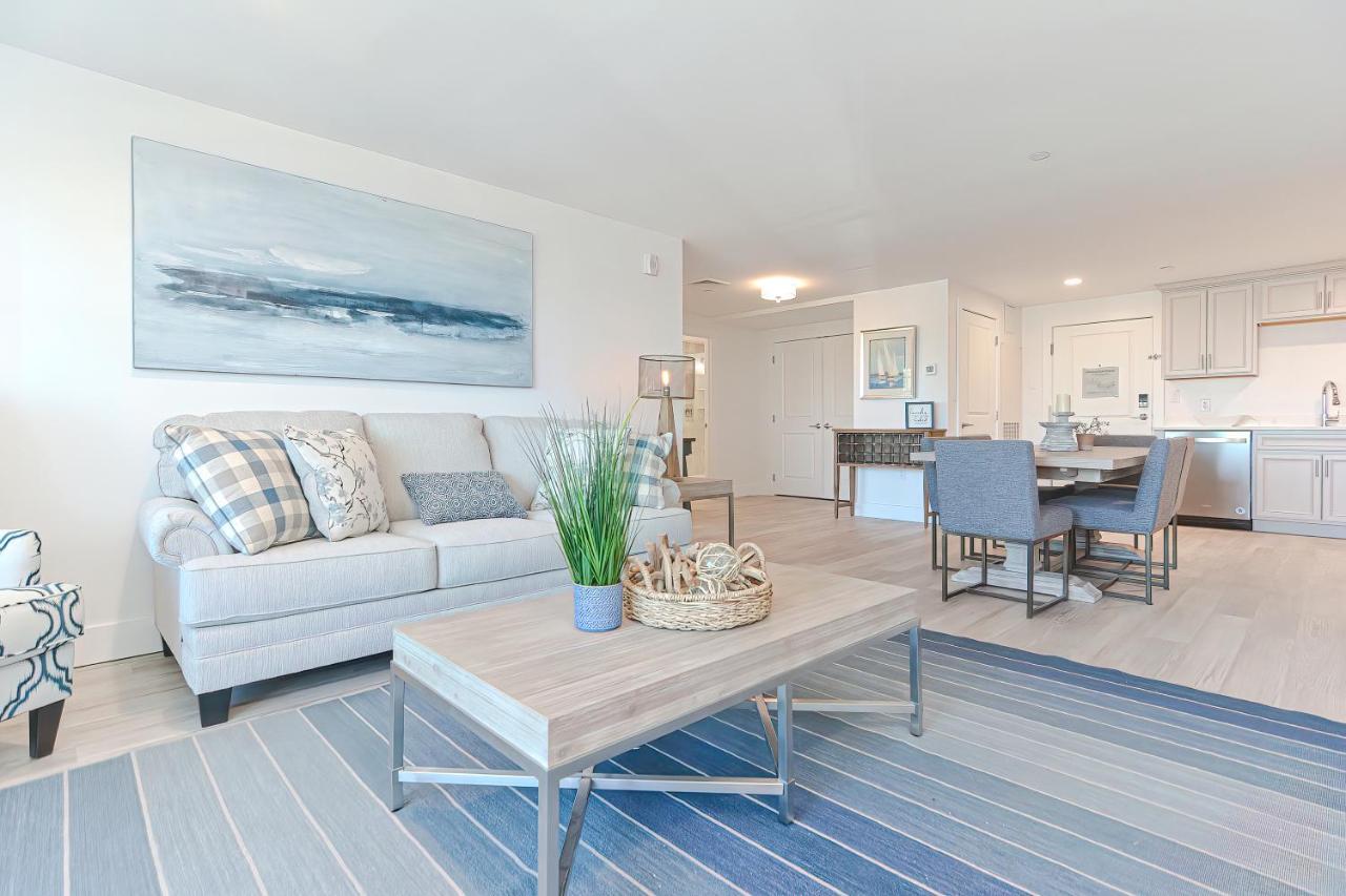 Downtown Plymouth Waterfront Luxury Condos Exterior foto